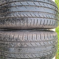 2x 235/55/19 Continental
