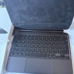 ipad magic Keyboard  for ipad pro 11 M4
