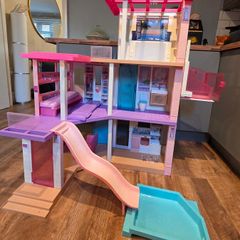 Barbie dream house