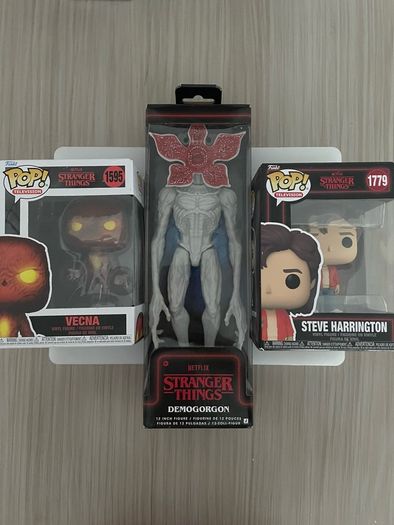 SEALED stranger things bundle x2 Funko pops and 12 inch figure