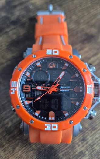 Stryve sports watch - orange