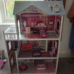 dollhouse