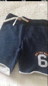 Boys shorts age 3/4
