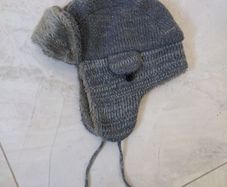 Wooly hat