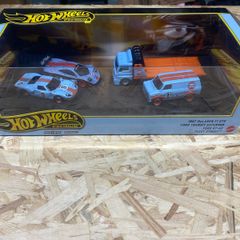 Gulf Diorama Boxset Premium Hot Wheels
