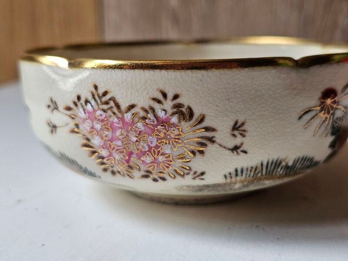 Vintage Japanese "Satsuma" Porcelain Bowl