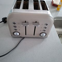 Morphy Richards 4 Slice Toaster and Kettle