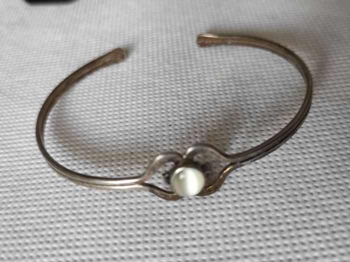Vintage sterling silver bangle