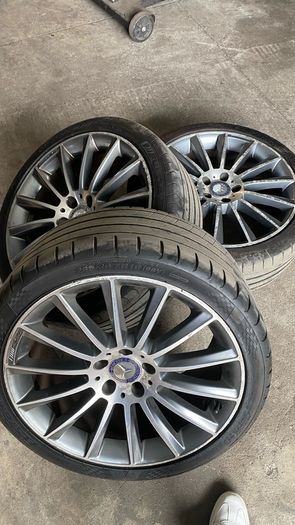 19 inch Mercedes alloys