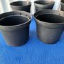 8 plastic flower pots Image 2