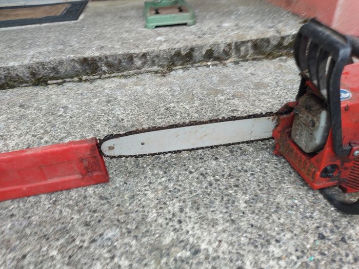 SOLO Motorsage 110db Petrol chainsaw in very good condition, not tested