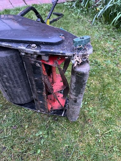 Webb 30cm Hand-push Roller Lawn Mower