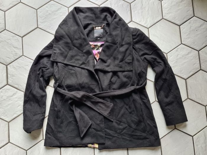 Black coat Ted Baker Size 2 Size small S