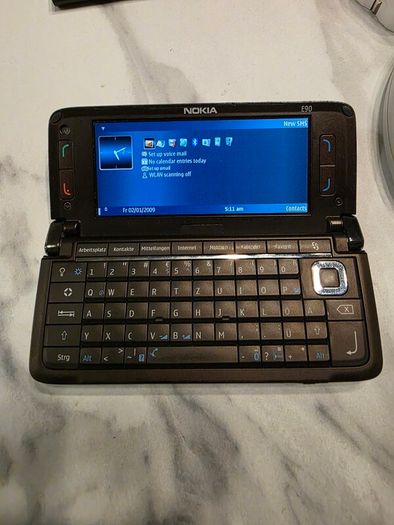 nokia E90