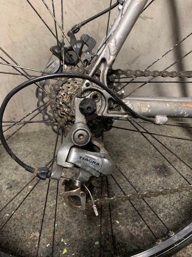 Raleigh Speed Hybrid Bike Disc Brakes and Raised Handlebars for Comfort