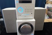iLuv i7500 Mini CD MP3 Stereo System w DockingStation- White