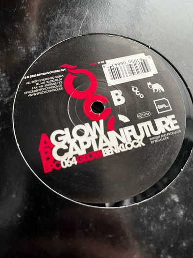 10e each Techno 12" vinyl