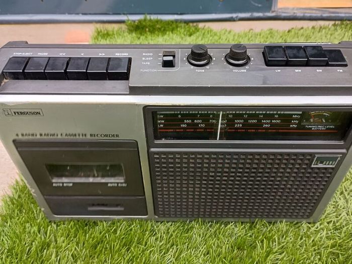 Ferguson 4 band radio