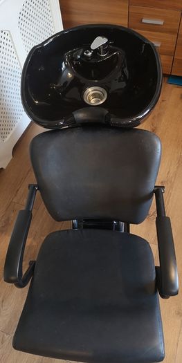 Salon Wash Unit with Black Basin