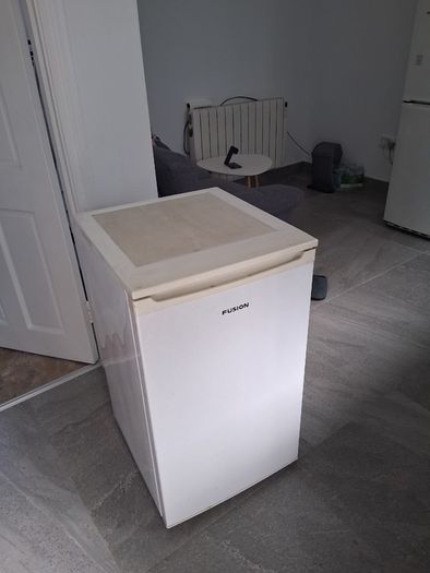 Fridge freezer