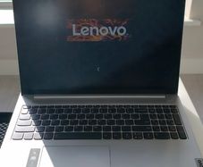Lenovo IdeaPad Slim 5 16IAH8