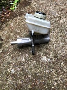 audi A4 master cylinder