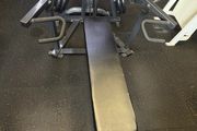 Magnum Biangular Chest press - Plate Loaded