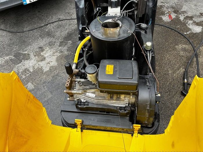 Karcher HDS 10/20 4 M Comercial Power Washer