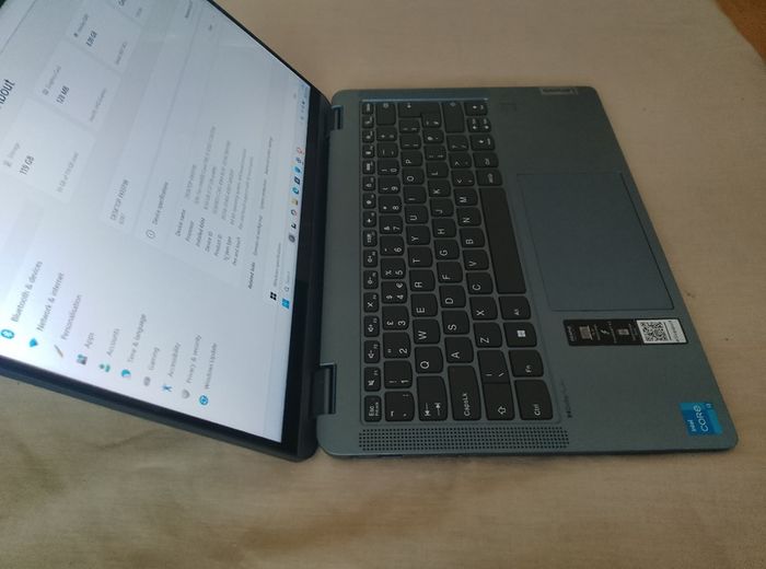 Lenovo ideapad Flex 5i 2 in 1 12th gen i3
