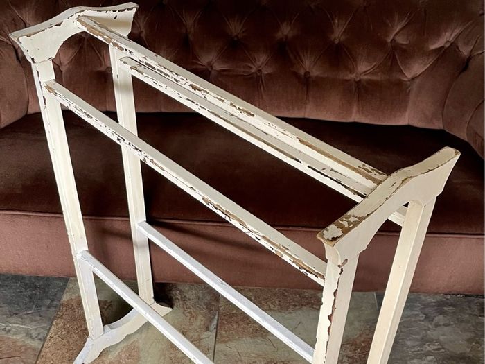 Early 20th Century Art Deco Shape Tall Freestanding Painted Wooden Towel Rail or Quilt Rack
