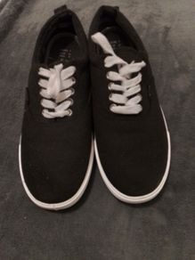 Canvas Shoes .. Size: 7 UK