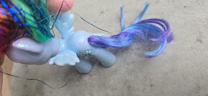 Rainbow Dash Brushable Figure Sparkle Glitter MLP G4 My Little Pony 2010