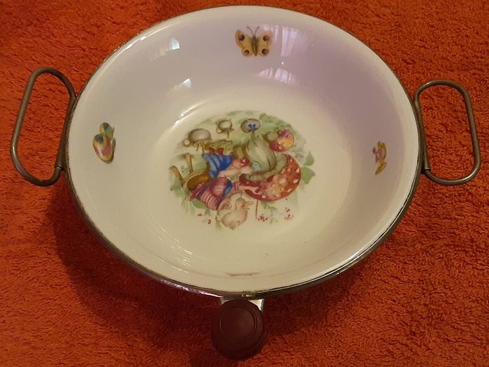 child's vintage keep it warm plate, on offer see ad