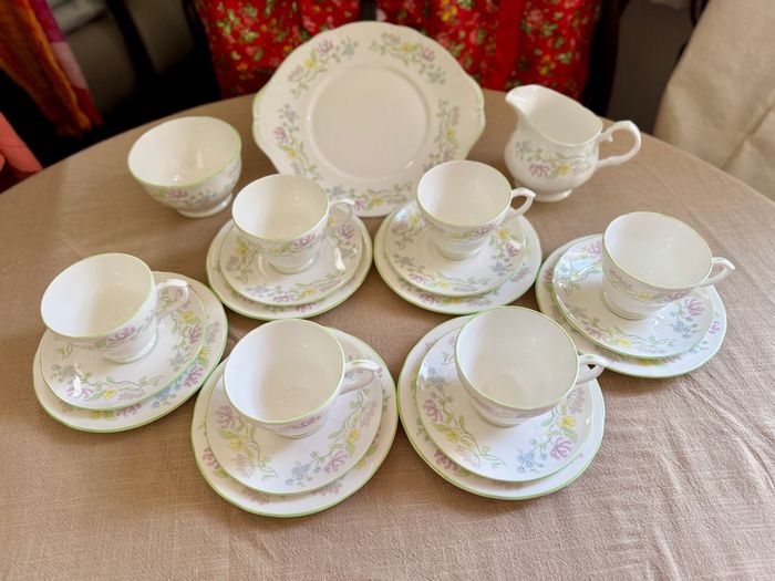 Duchess Bone China Tea Set Meadowlane Pattern 555