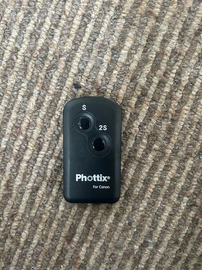 Canon Speedlite EL-100 + Phottix Remote + Case