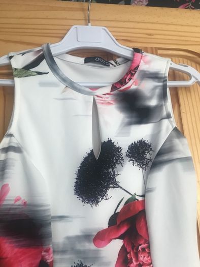 Ladies flowering dress