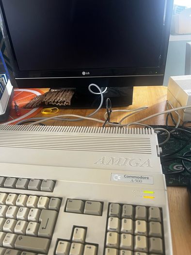 Amiga 500+ Recapped + Mouse + Joystick + Games + Modulator