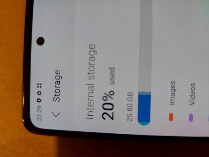 Samsung Galaxy S20 FE, Model SM-G780G,  6GB Ram, 128GB HDD, in excellent like new condition