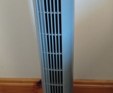 Oscillating tower fan