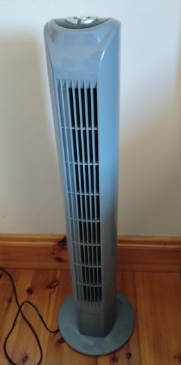 Oscillating tower fan