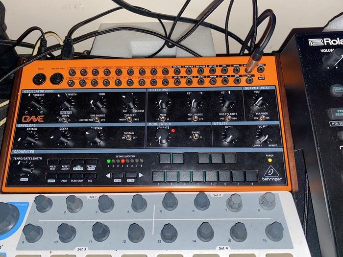 Behringer Crave Synth