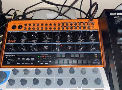 Behringer Crave Synth