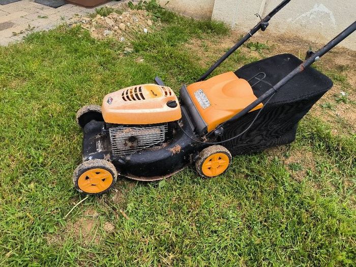 Lawnmower