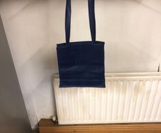 Este Lauder Navy Bag