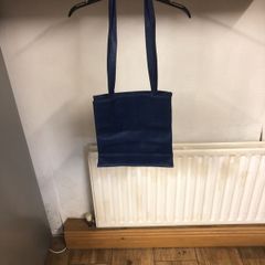 Este Lauder Navy Bag