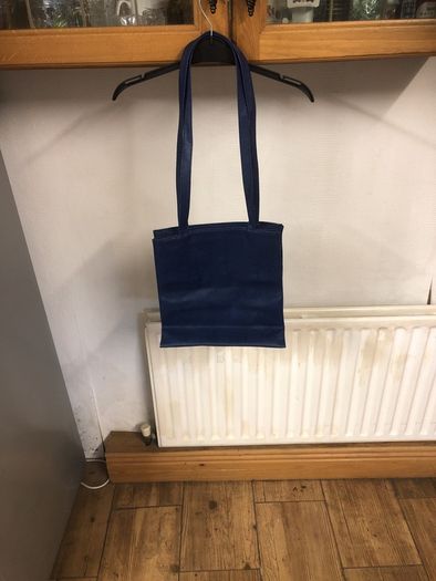 Estée Lauder Navy Bag