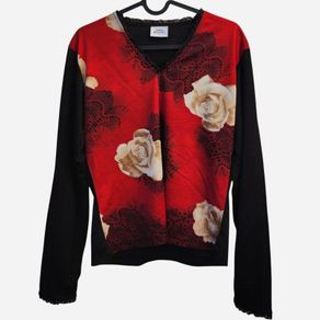 Vintage y2k/90s gothic red and black long sleeve top with rose design.
