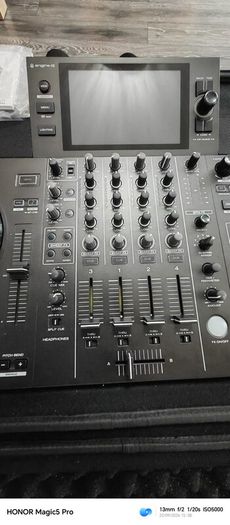 dj