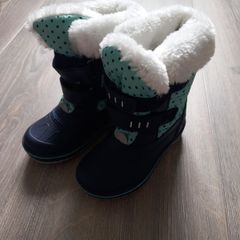 Brand New Snow boots Size EU23, UK6