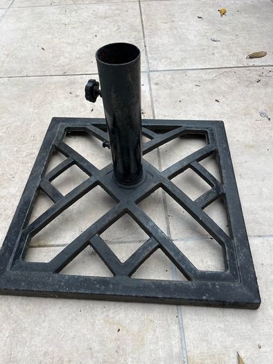 Cast Iron Garden Parasol Base / Umbrella Stand